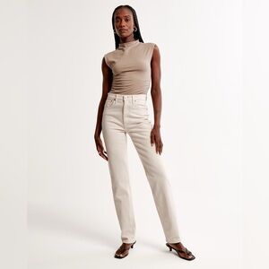 Abercrombie Ultra High Rise 90s Straight Jean Size 10/30‎